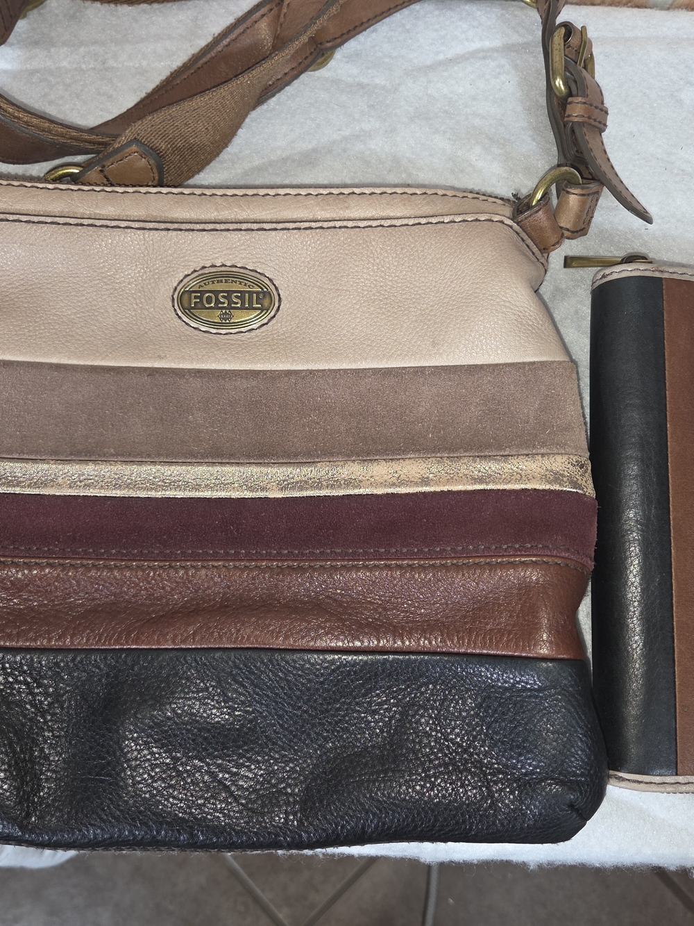 Fossil Y2k Multi-Color Leather Crossbody Bag With Matching Wallet.